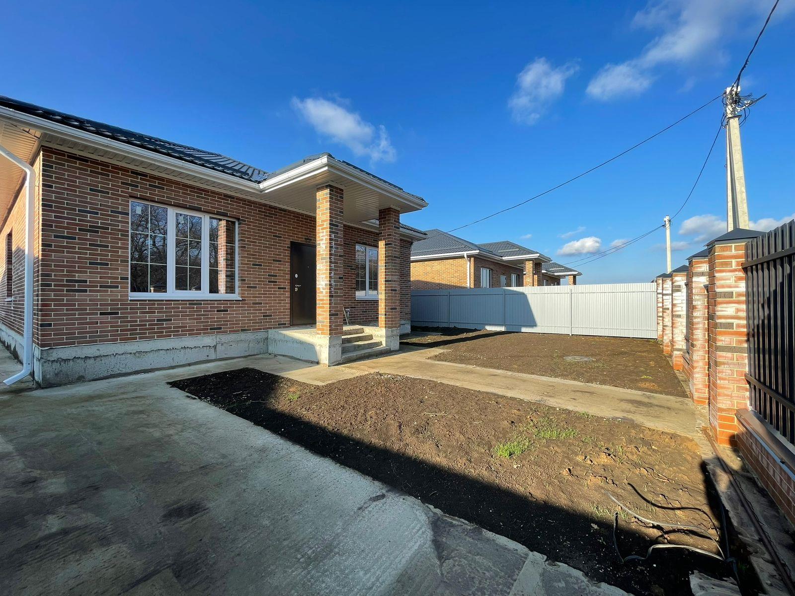 Фото №3: Дом 100 м² + 7 сот. - Динская, мкр. Северный, ул. Славянская, 2