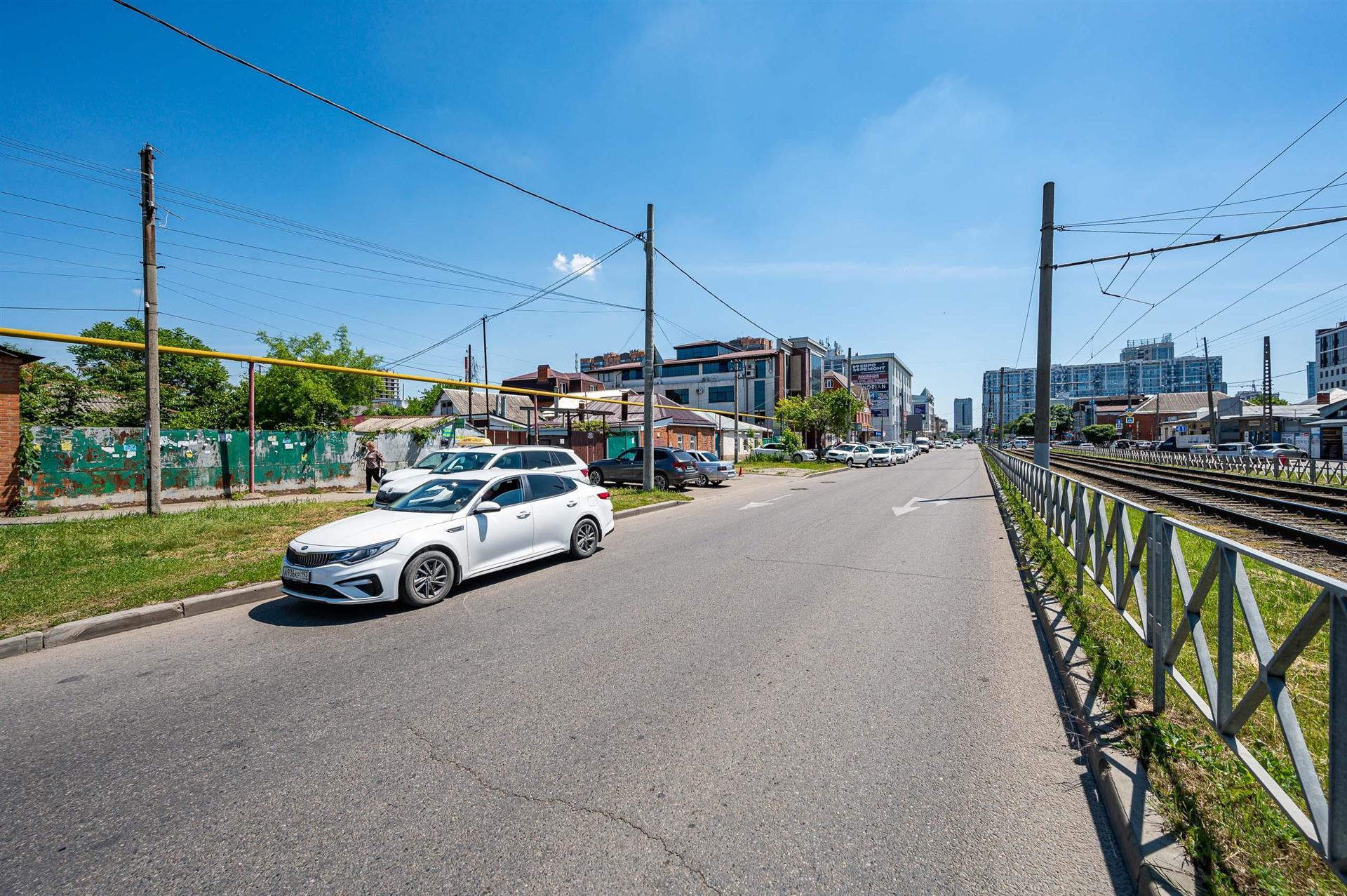 Фото №4: Коммерция 16 м² - Краснодар, мкр. Западный внутригородской округ, ул. имени Калинина, 311