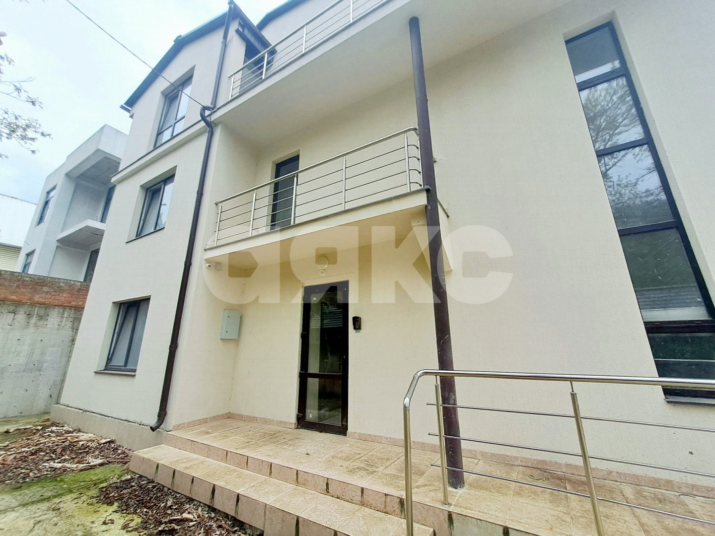 Фото №5: Коммерция 368 м² - Орёл-Изумруд, Адлерский, ул. Банановая, 81
