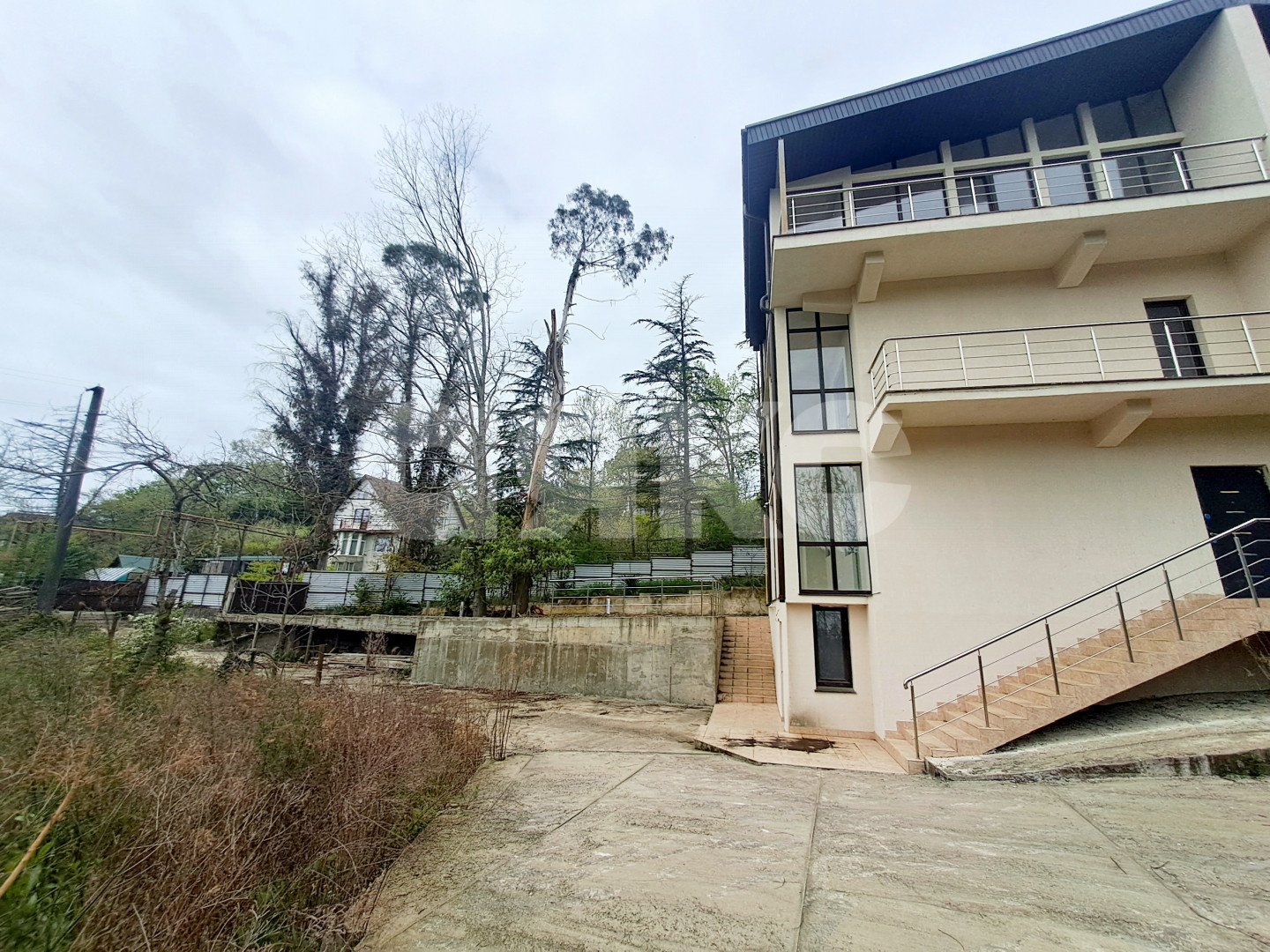 Фото №8: Коммерция 368 м² - Орёл-Изумруд, Адлерский, ул. Банановая, 81