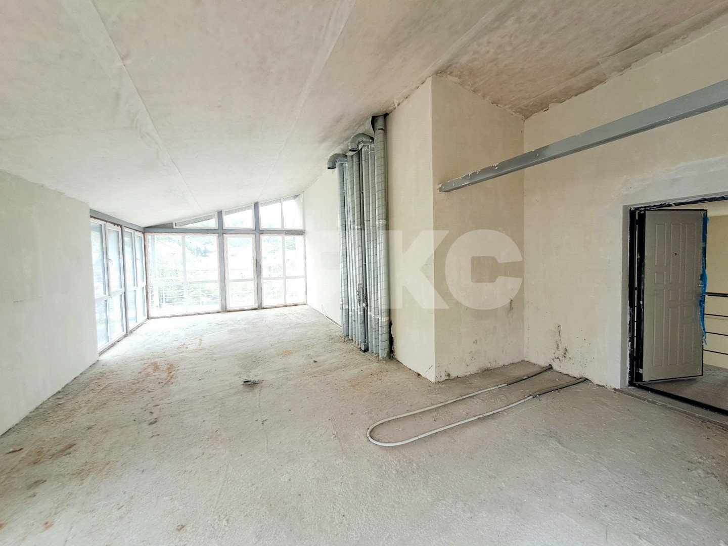 Фото №13: Коммерция 368 м² - Орёл-Изумруд, Адлерский, ул. Банановая, 81