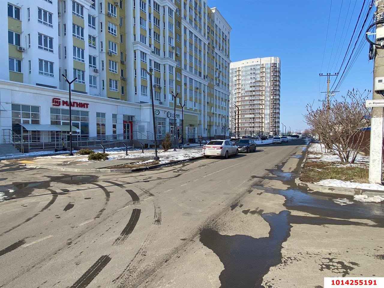 Фото №2: Торговое помещение 329 м² - Краснодар, жилой комплекс Зеленодар, ул. 3-я Трудовая, 1/3