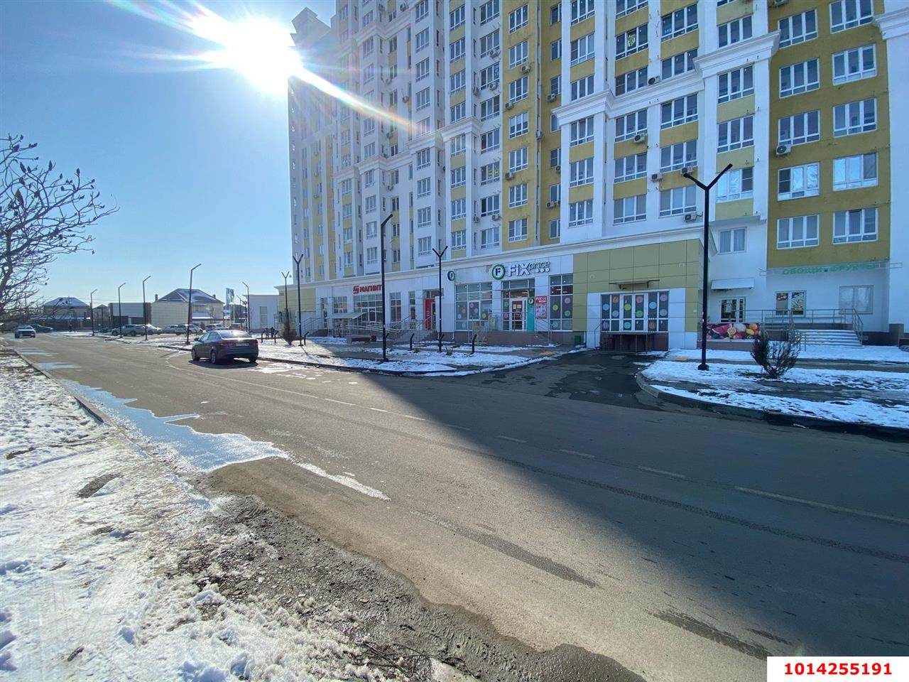 Фото №3: Торговое помещение 329 м² - Краснодар, жилой комплекс Зеленодар, ул. 3-я Трудовая, 1/3