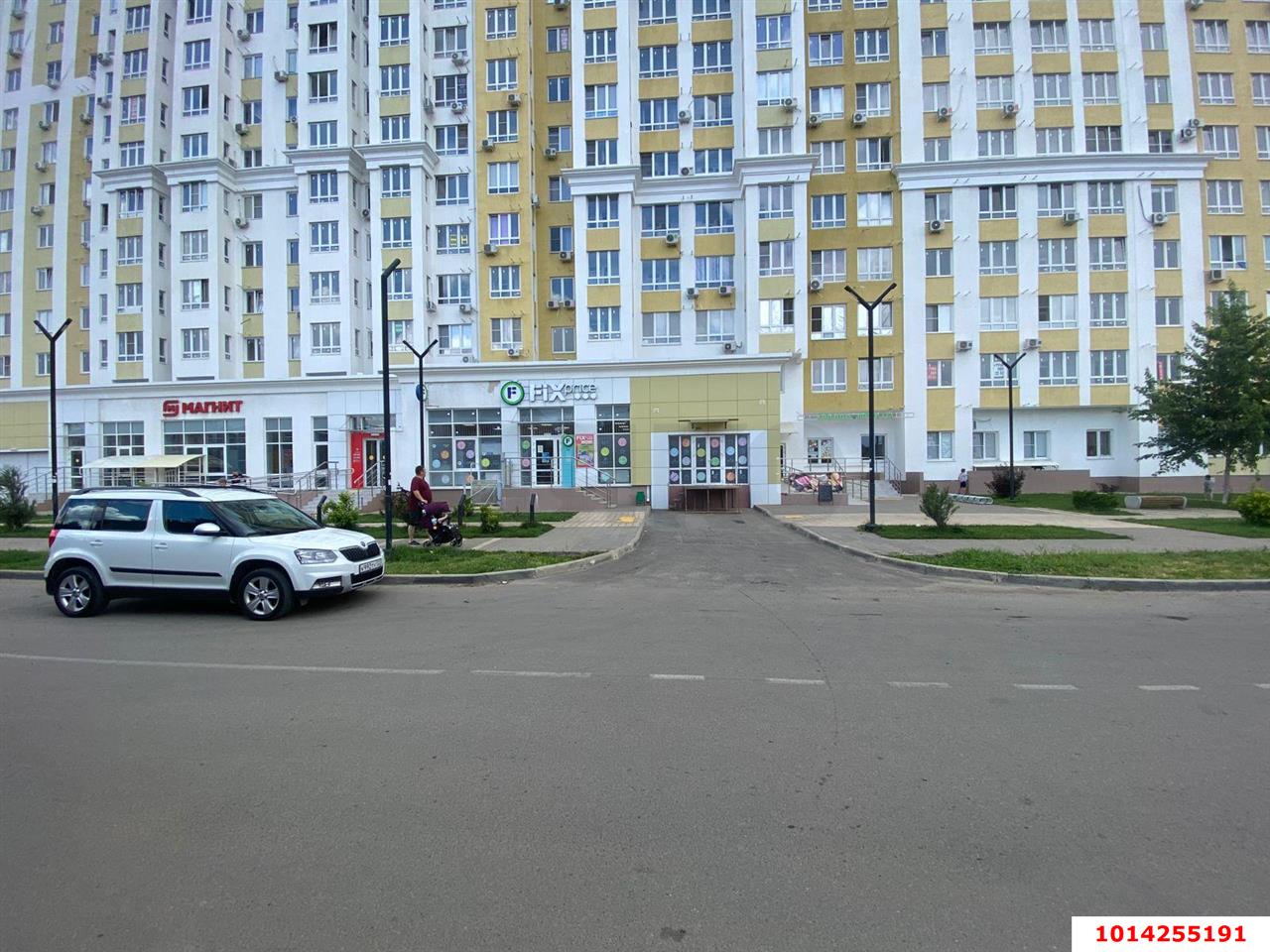 Фото №3: Торговое помещение 329 м² - Краснодар, жилой комплекс Зеленодар, ул. 3-я Трудовая, 1/3