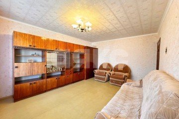 Фото №3: 4-комнатная квартира 74 м² - Нижнекамск, мкр. 17-й, ул. Бызова, 18