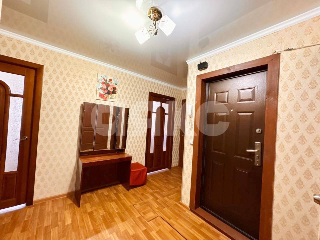 Фото №16: 4-комнатная квартира 74 м² - Нижнекамск, 17-й, ул. Бызова, 18