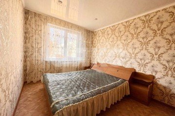 Фото №2: 4-комнатная квартира 74 м² - Нижнекамск, мкр. 17-й, ул. Бызова, 18