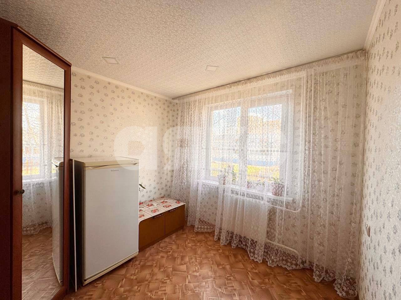 Фото №8: 4-комнатная квартира 74 м² - Нижнекамск, 17-й, ул. Бызова, 18