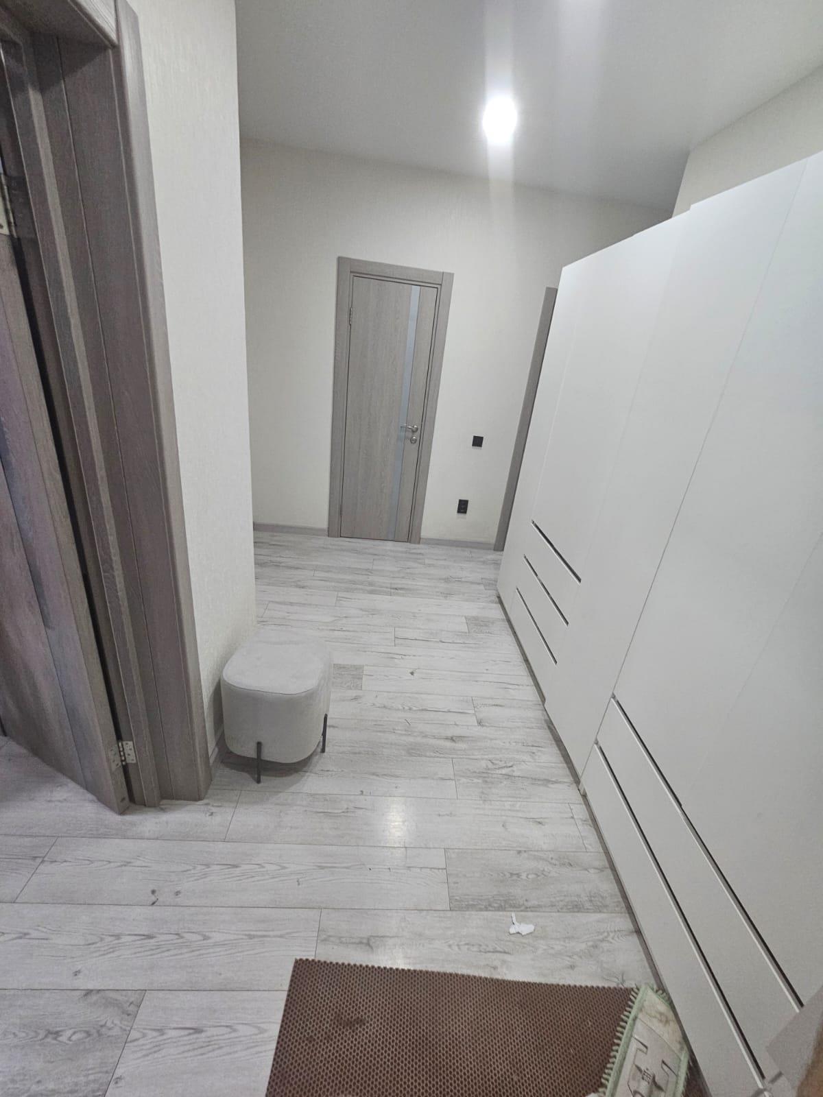 Фото №3: 2-комнатная квартира 64 м² - Краснодар, Прикубанский внутригородской округ, Краевая Клиническая Больница, мкр. жилой комплекс Свобода, ул. Домбайская, 55к3