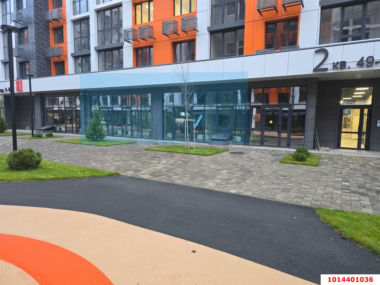 Фото №2: Торговое помещение 52 м² - Краснодар, Прикубанский внутригородской округ, мкр. жилой комплекс Друзья, ул. имени Генерала Брусилова, 28к3