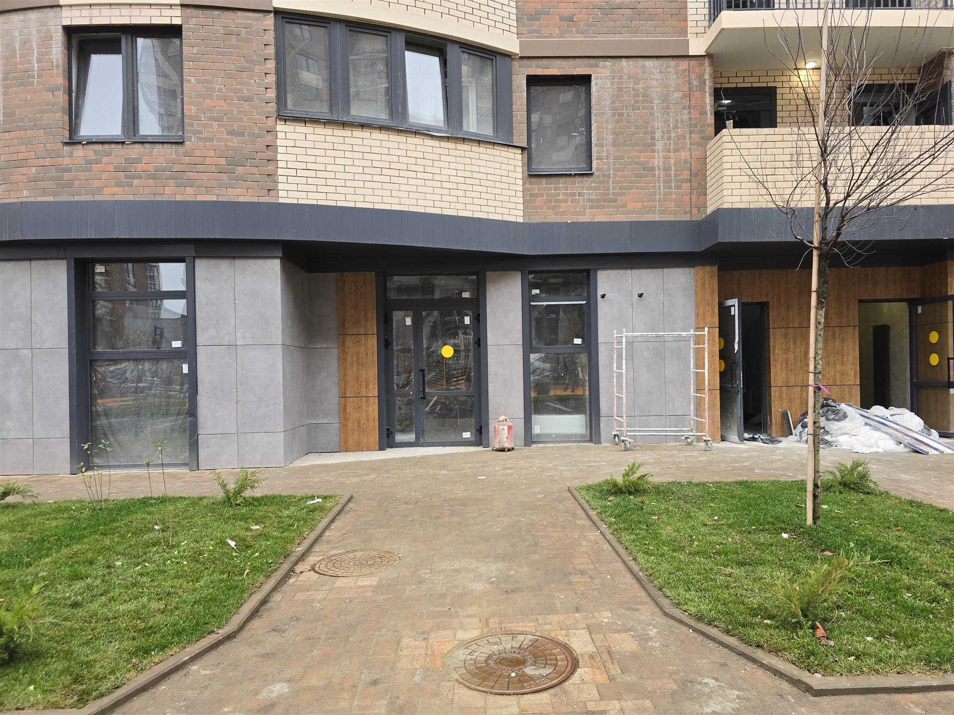 Фото №3: Коммерция 46 м² - Краснодар, Прикубанский внутригородской округ, имени Петра Метальникова, мкр. ЖК Лучший