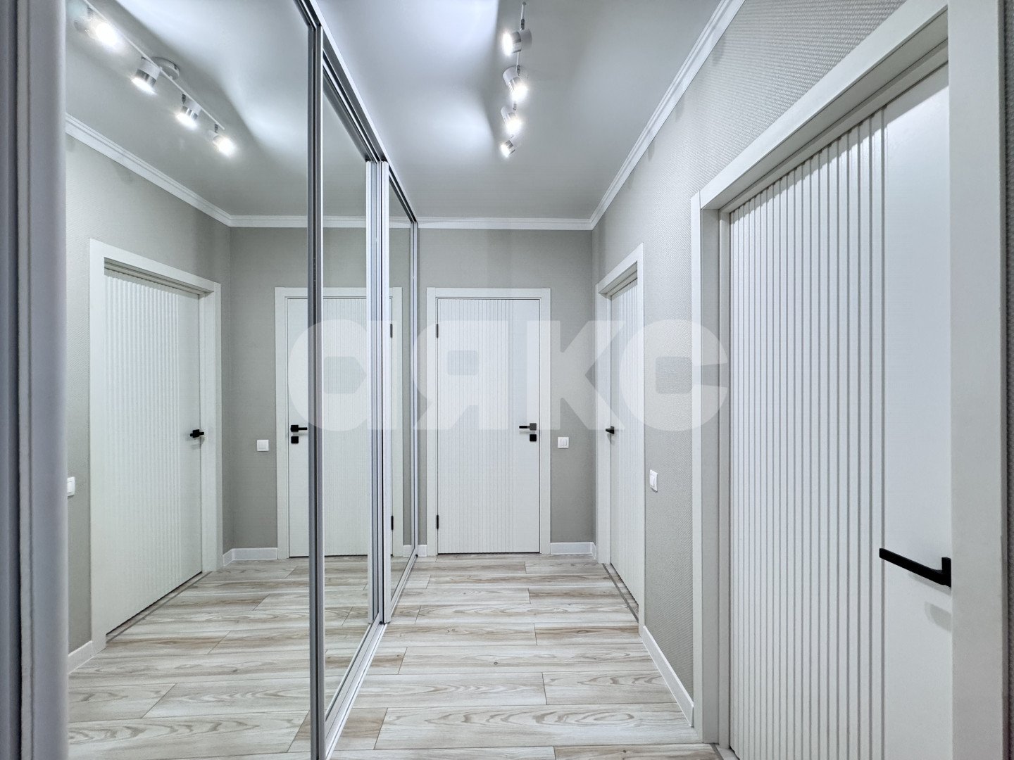 Фото №3: 2-комнатная квартира 62 м² - Горячий Ключ, жилой комплекс Предгорье, ул. Псекупская, 2А
