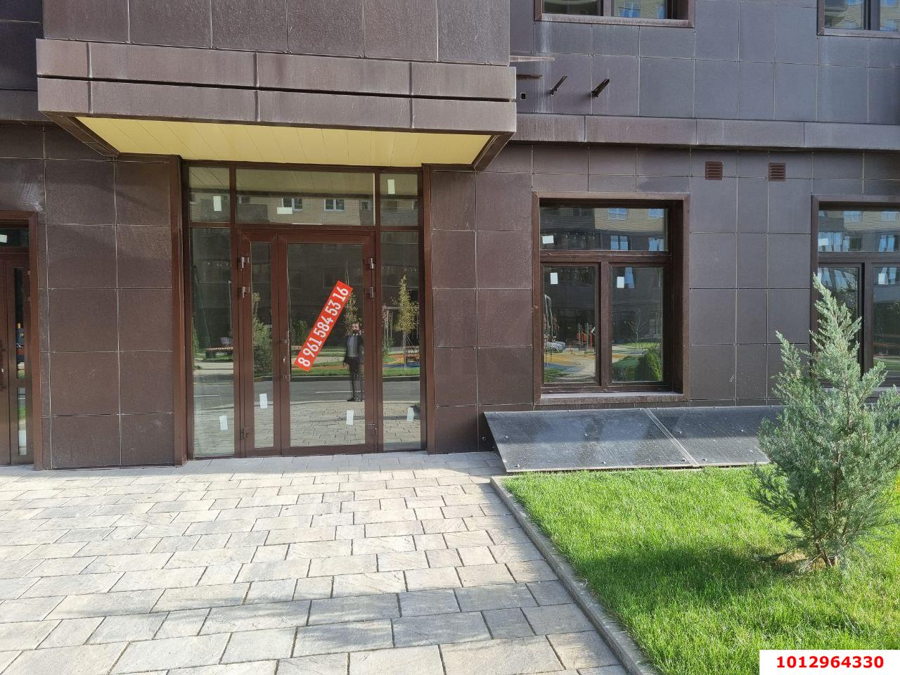 Фото №1: Коммерция 44 м² - Краснодар, Прикубанский внутригородской округ, мкр. жилой комплекс Ракурс, ул. имени Героя Ростовского, 8к4