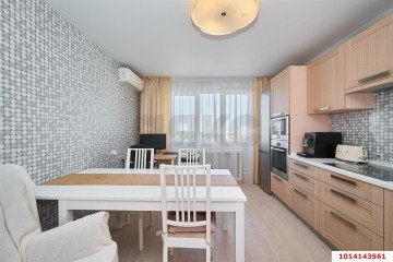 Фото №3: 2-комнатная квартира 69 м² - Краснодар, мкр. Западный внутригородской округ, ул. Киевская, 3