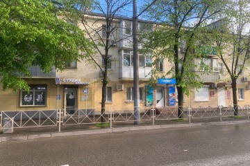 Фото №1: 2-комнатная квартира 44 м² - Краснодар, мкр. Камвольно-суконный Комбинат, ул. Сормовская, 18