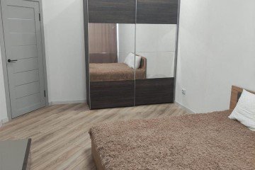 Фото №2: 1-комнатная квартира 43 м² - Краснодар, мкр. Черёмушки, ул. Обрывная, 132/1к2