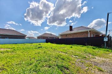 Фото №3: Земельный участок 4 сот. - Краснодар, мкр. Прикубанский внутригородской округ, пр-д 2-й  Куликова Поля, 48