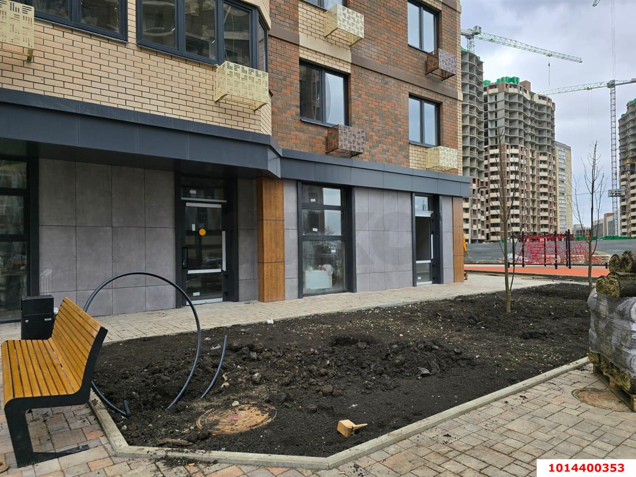 Фото №1: Торговое помещение 47 м² - Краснодар, жилой комплекс Лучший, 