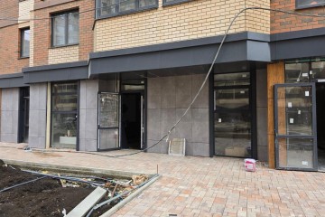 Фото №2: Торговое помещение 73 м² - Краснодар, мкр. жилой комплекс Лучший, 