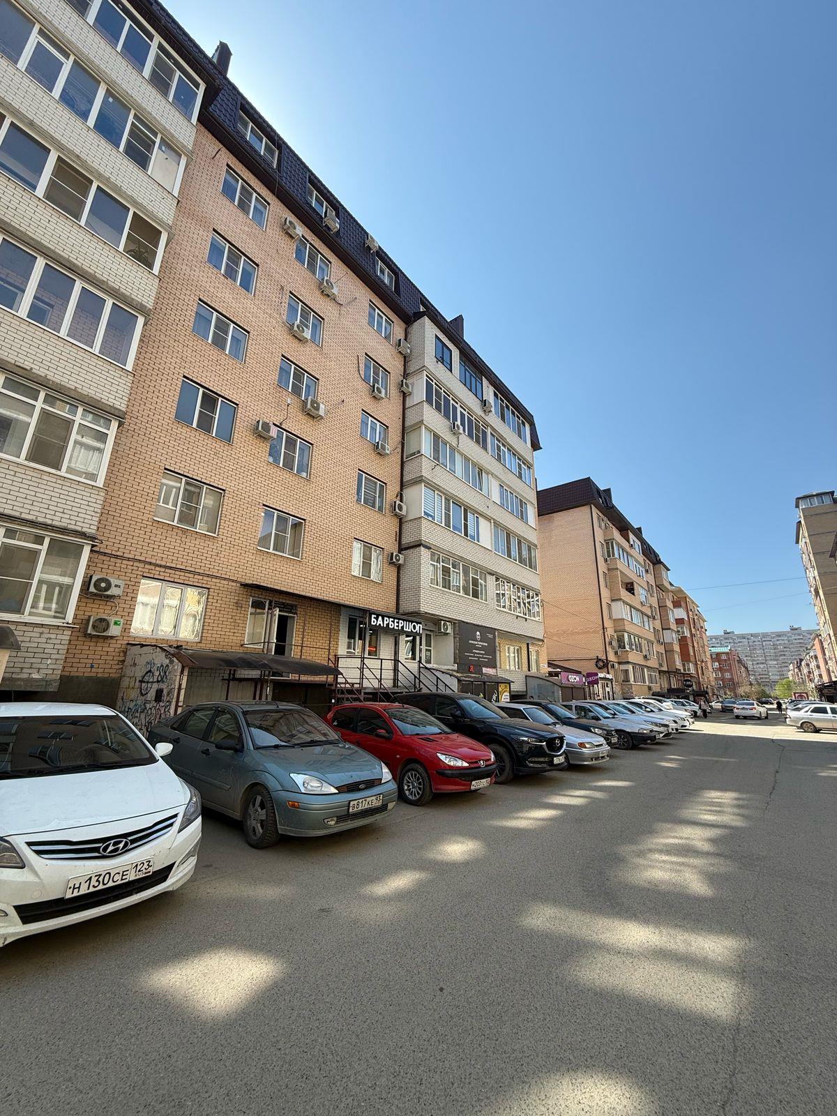 Фото №4: 2-комнатная квартира 61 м² - Краснодар, Прикубанский внутригородской округ, Завод Радиоизмерительных Приборов, мкр. Музыкальный, ул. имени С.С. Прокофьева, 16