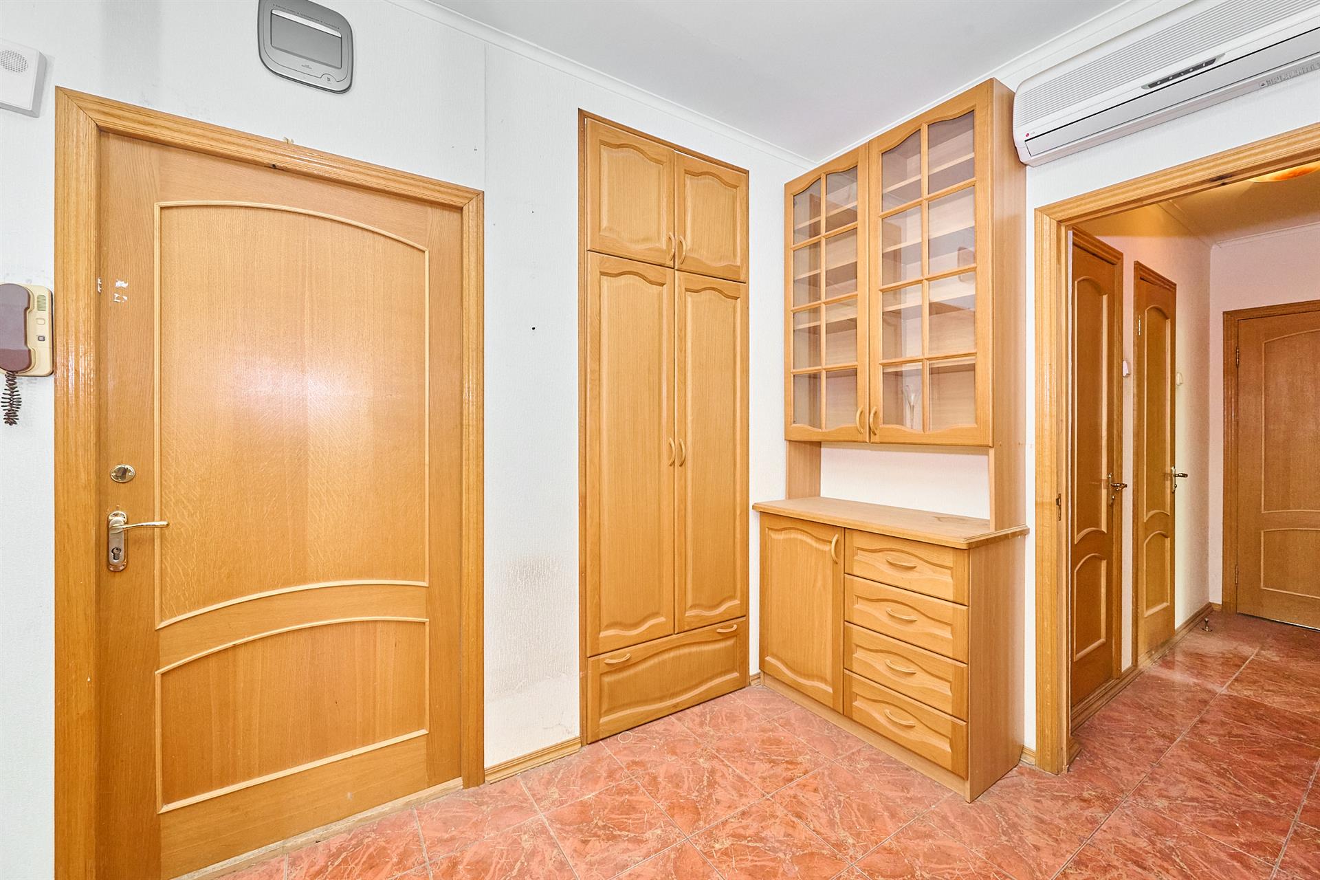 Фото №8: 2-комнатная квартира 58 м² - Краснодар, Центральный внутригородской округ, мкр. Центральный, ул. Коммунаров, 57