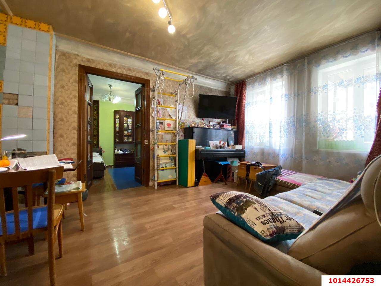 Фото №3: 3-комнатная квартира 52 м² - Краснодар, Центральный внутригородской округ, мкр. Центральный, ул. Горького, 129