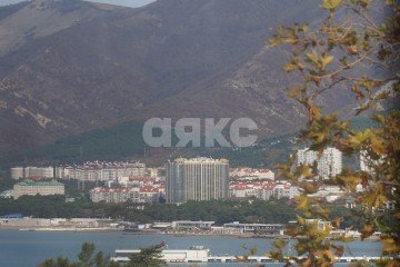 Фото №1: 4-комнатная квартира 62 м² - Геленджик, мкр. Толстый Мыс, ул. Гринченко, 38