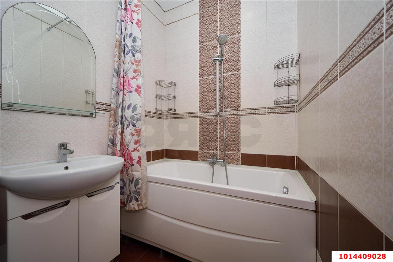 Фото №10: 2-комнатная квартира 66 м² - Краснодар, имени Петра Метальникова, ул. Петра Метальникова, 13