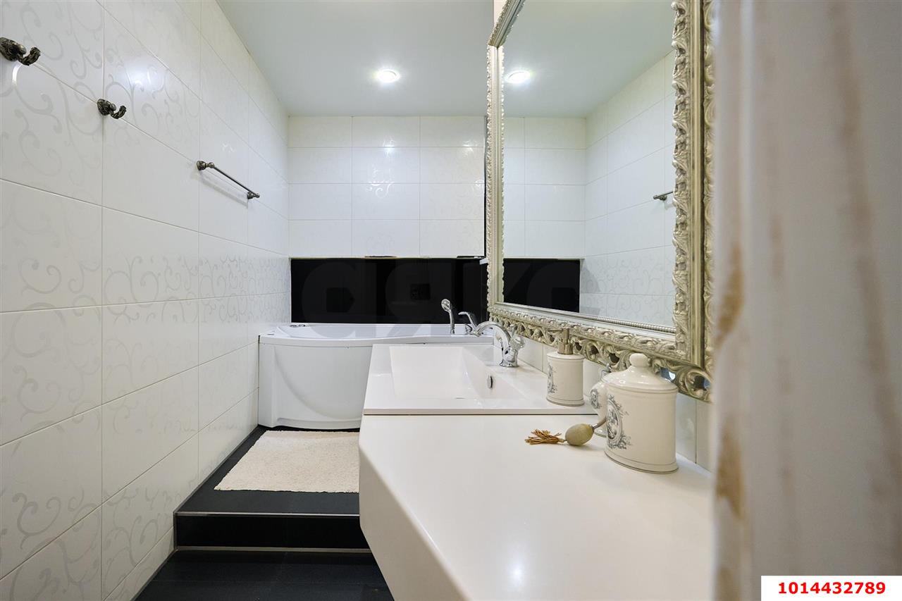 Фото №19: 3-комнатная квартира 108 м² - Краснодар, Западный внутригородской округ, мкр. Юбилейный, пр-кт Чекистов, 38