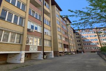 Фото №1: 1-комнатная квартира 38 м² - Краснодар, мкр. Музыкальный, ул. имени Мусоргского М.П., 1