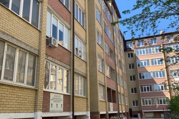 Фото №1: 1-комнатная квартира 38 м² - Краснодар, мкр. Музыкальный, ул. имени Мусоргского М.П., 1