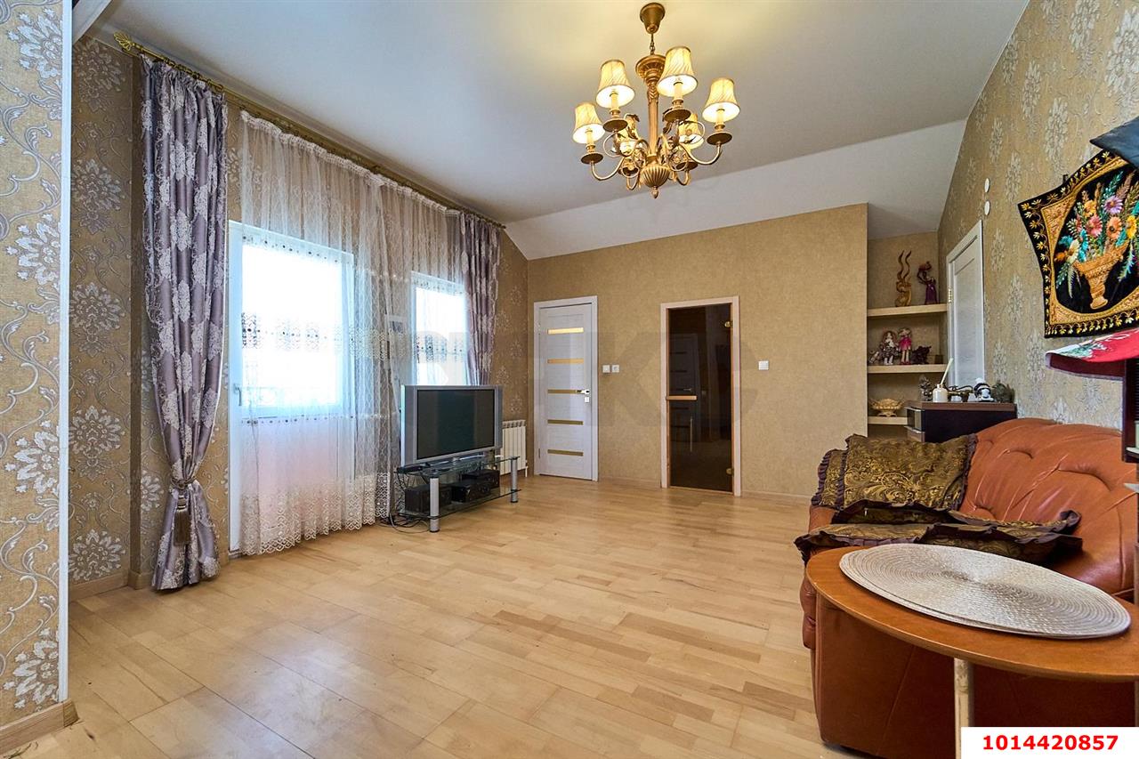 Фото №8: Дом 208 м² + 6 сот. - Краснодар, Прикубанский внутригородской округ, мкр. имени Н.И. Вавилова, ул. А.В. Дёмина, 38