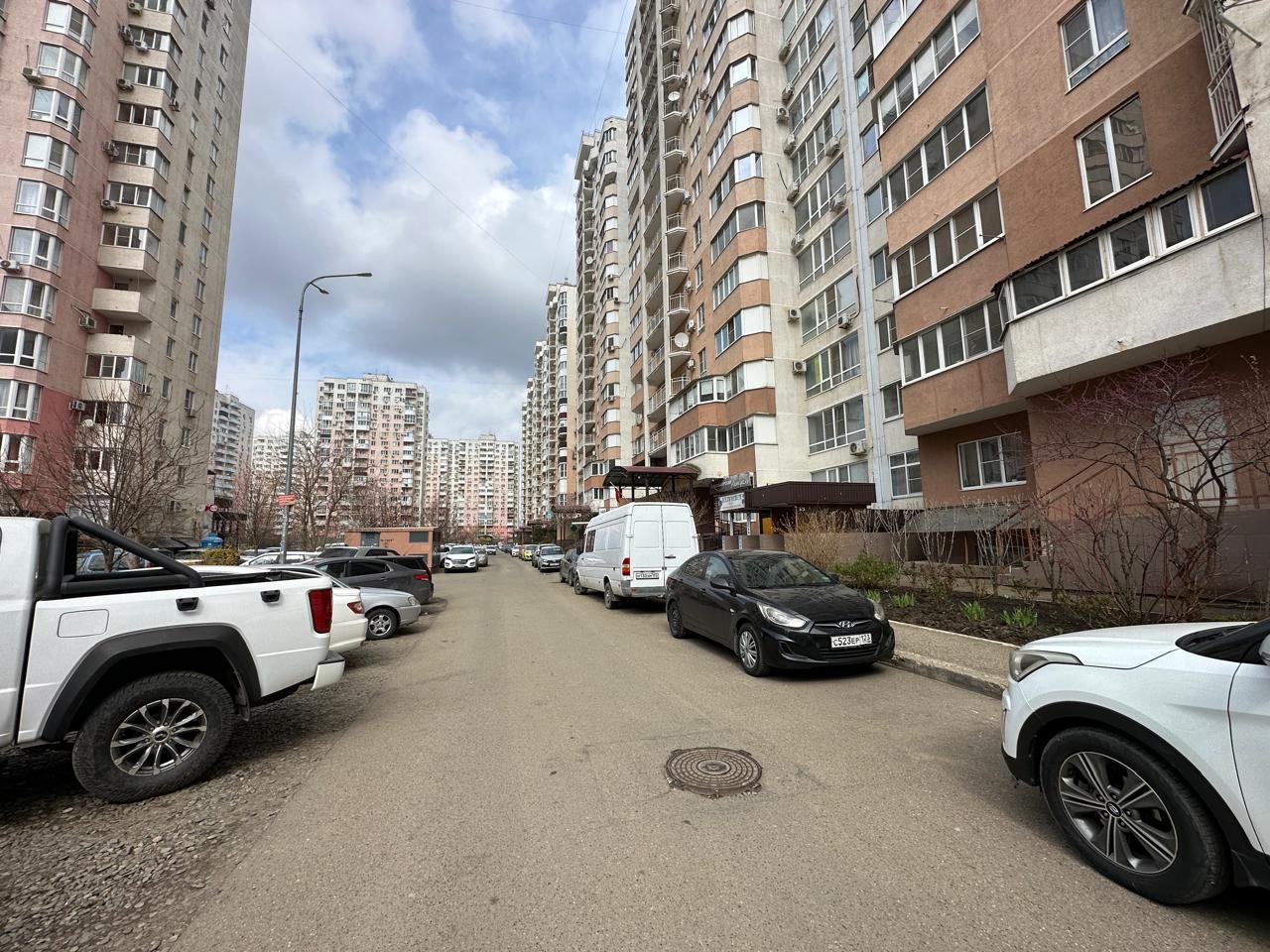 Фото №17: 1-комнатная квартира 56 м² - Краснодар, Прикубанский внутригородской округ, мкр. имени Маршала Жукова, ул. Александра Покрышкина, 4/9