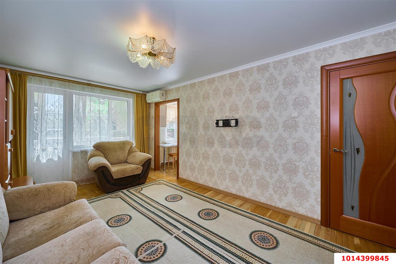 Фото №1: 3-комнатная квартира 65 м² - Краснодар, Центральный внутригородской округ, Западный внутригородской округ, Горгаз, мкр. Центральный, ул. Речная, 11