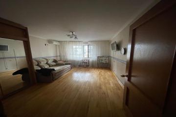 Фото №2: 4-комнатная квартира 80 м² - Краснодар, мкр. Центральный, ул. Суворова, 74