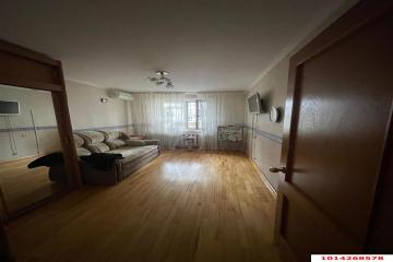 Фото №2: 4-комнатная квартира 80 м² - Краснодар, мкр. Центральный, ул. Суворова, 74