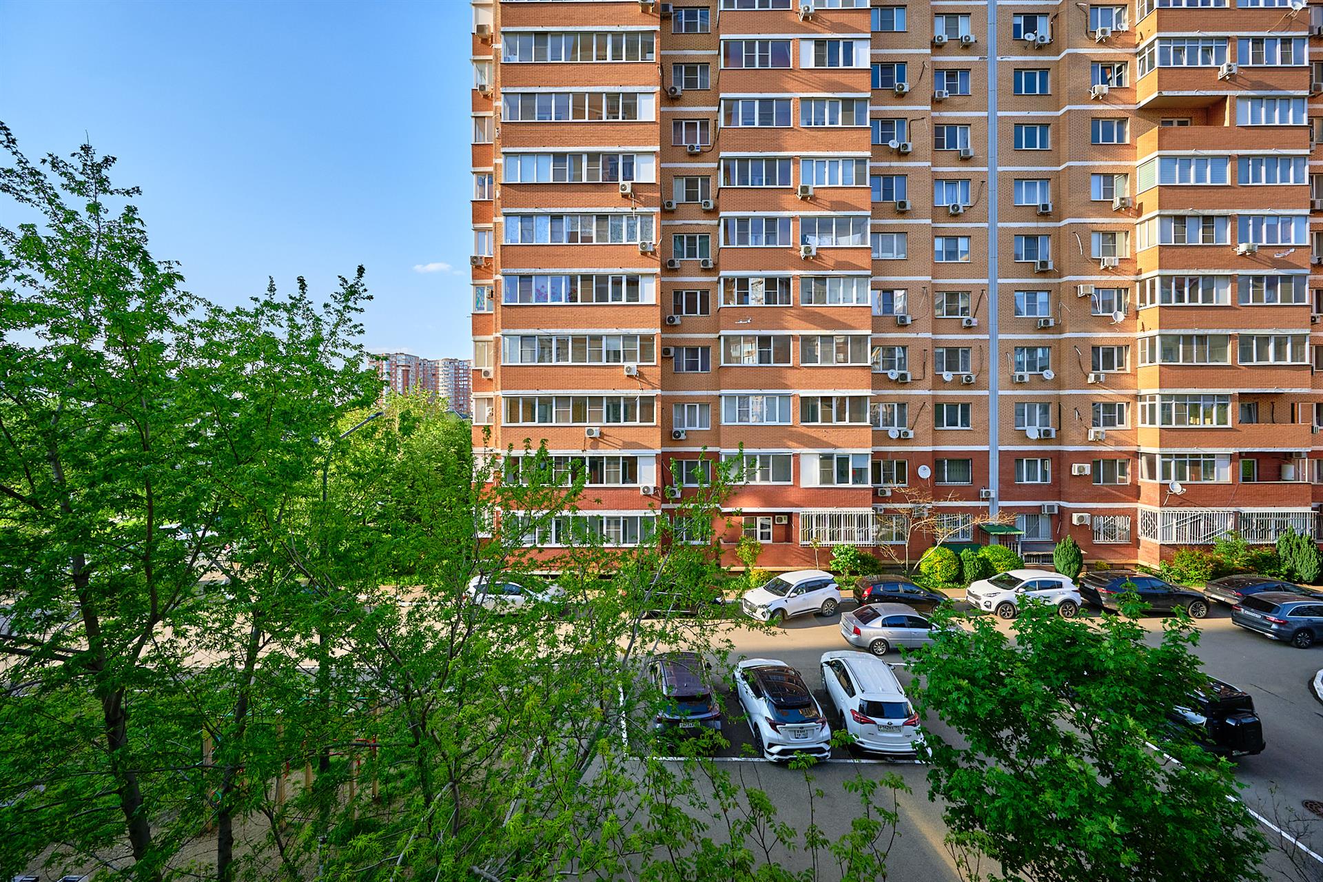 Фото №19: 2-комнатная квартира 107 м² - Краснодар, Прикубанский внутригородской округ, Фестивальный, мкр. Солнечный, ул. Памяти Чернобыльцев, 6