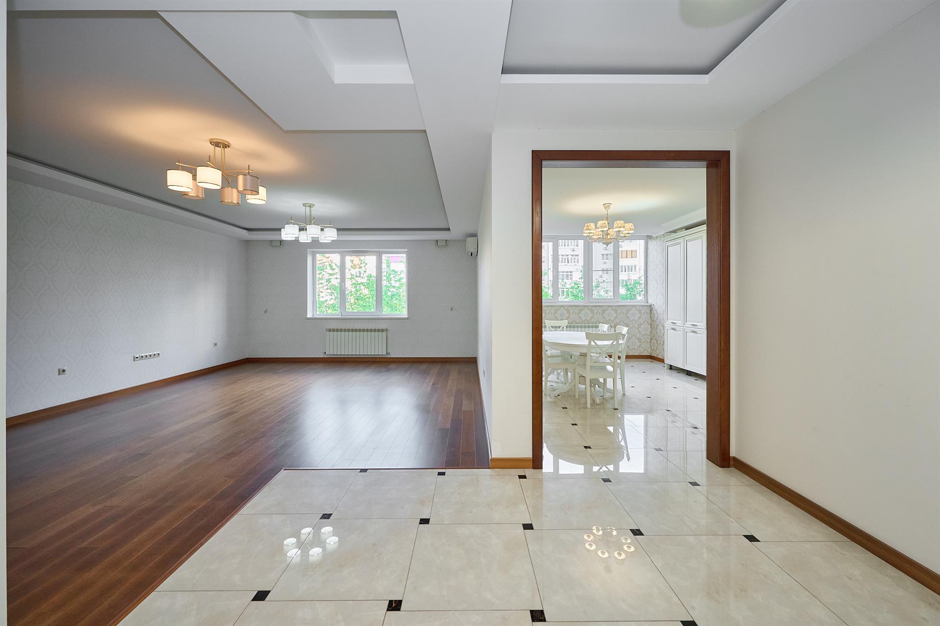 Фото №1: 2-комнатная квартира 107 м² - Краснодар, Прикубанский внутригородской округ, Фестивальный, мкр. Солнечный, ул. Памяти Чернобыльцев, 6