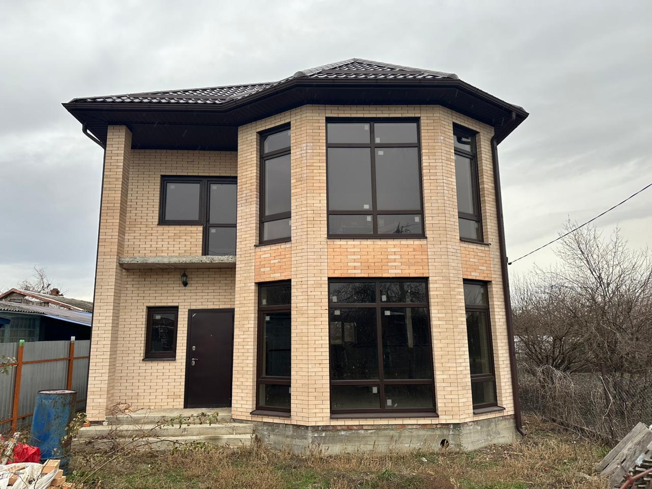 Фото №2: Дом 200 м² + 8 сот. - Медвёдовская, ул. Октябрьская, 26