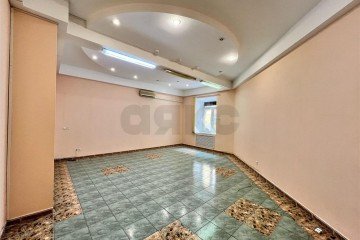 Фото №3: Офисное помещение 38 м² - Краснодар, мкр. Центральный, ул. Чапаева, 94