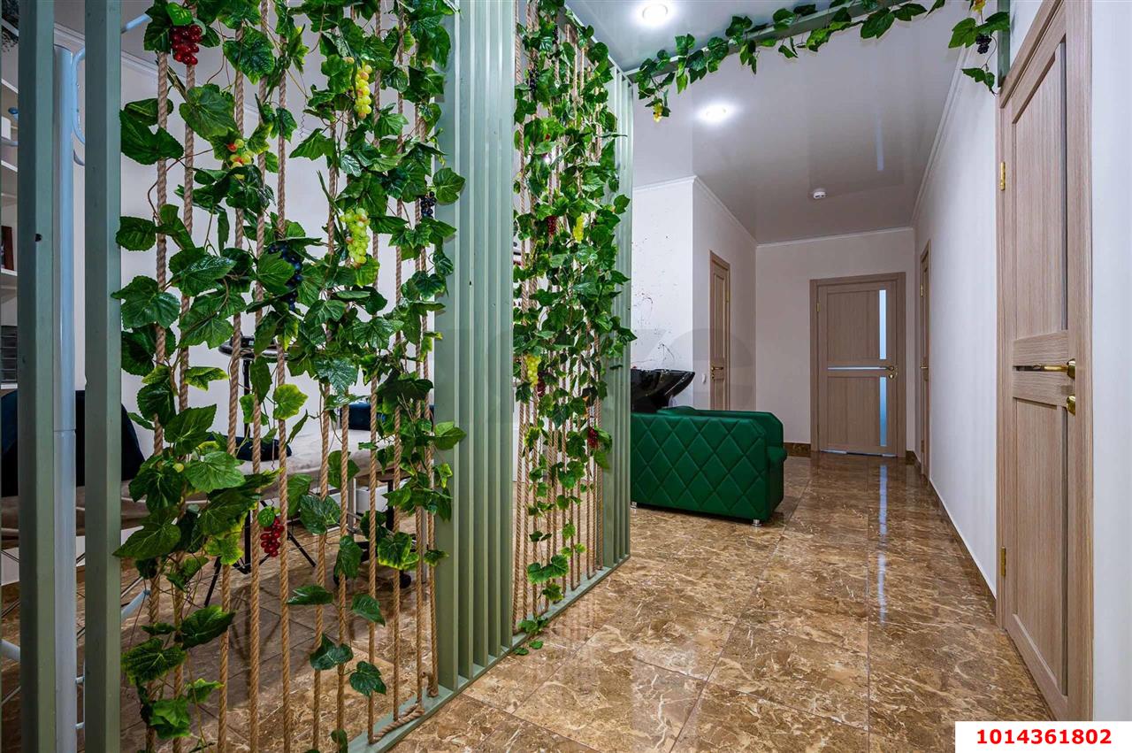 Фото №9: Коммерция 90 м² - Новая Адыгея, мкр. жилой комплекс Тургеневский Двор, ул. Тургеневское шоссе, 1к1