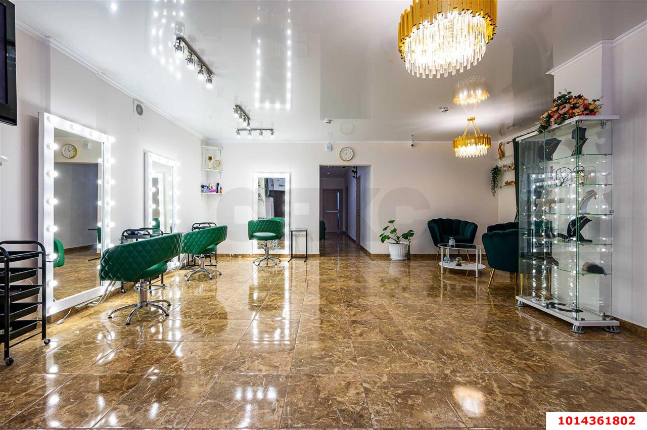 Фото №2: Коммерция 90 м² - Новая Адыгея, мкр. жилой комплекс Тургеневский Двор, ул. Тургеневское шоссе, 1к1