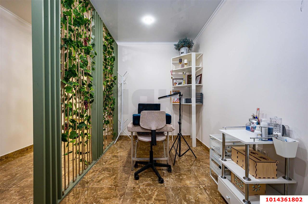 Фото №8: Коммерция 90 м² - Новая Адыгея, мкр. жилой комплекс Тургеневский Двор, ул. Тургеневское шоссе, 1к1