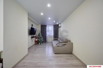 Фото №1: 2-комнатная квартира 74 м² - Краснодар, мкр. 2-я Площадка, ул. Кореновская, 2/1