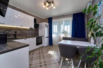 Фото №1: 1-комнатная квартира 45 м² - Краснодар, мкр. Солнечный, ул. Казбекская, 1