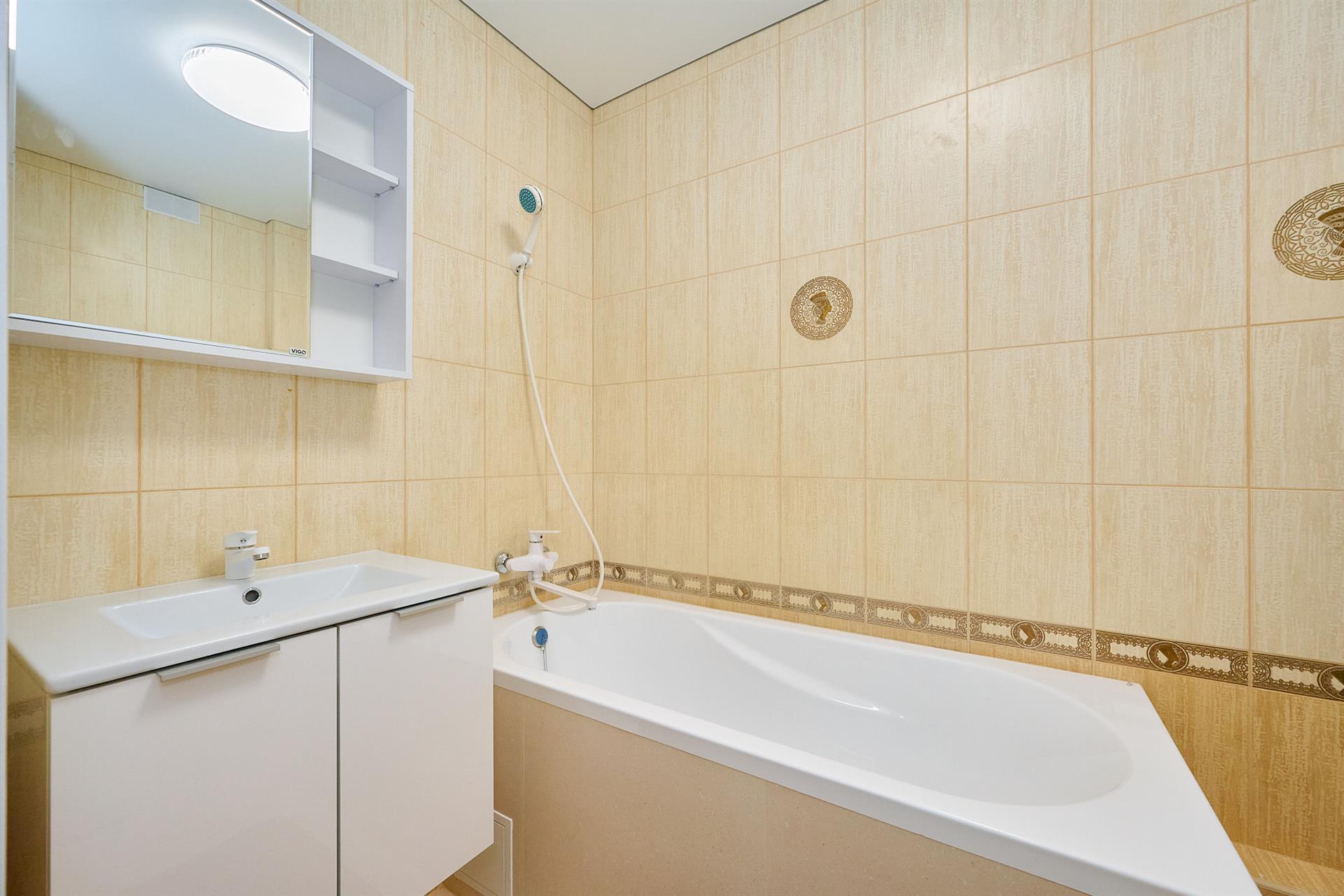 Фото №9: 1-комнатная квартира 45 м² - Краснодар, Прикубанский внутригородской округ, Завод Радиоизмерительных Приборов, мкр. имени Петра Метальникова, ул. Петра Метальникова, 28