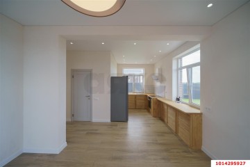 Фото №2: Дом 137 м² - Копанской, мкр. Прикубанский внутригородской округ, ул. Карнавальная, 6/1