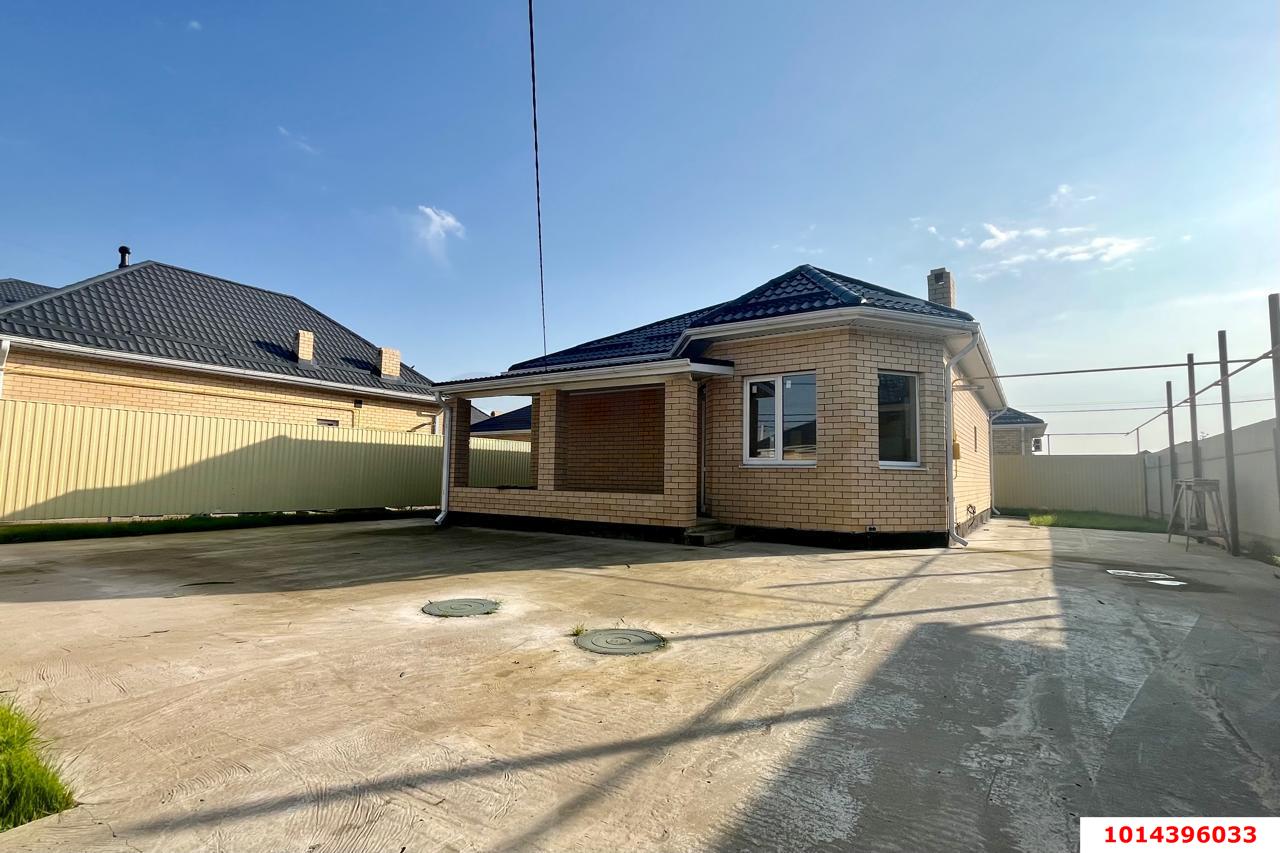 Фото №1: Дом 102 м² + 4 сот. - Краснодар, коттеджный  Крепость, ул. Новодмитриевская, 30