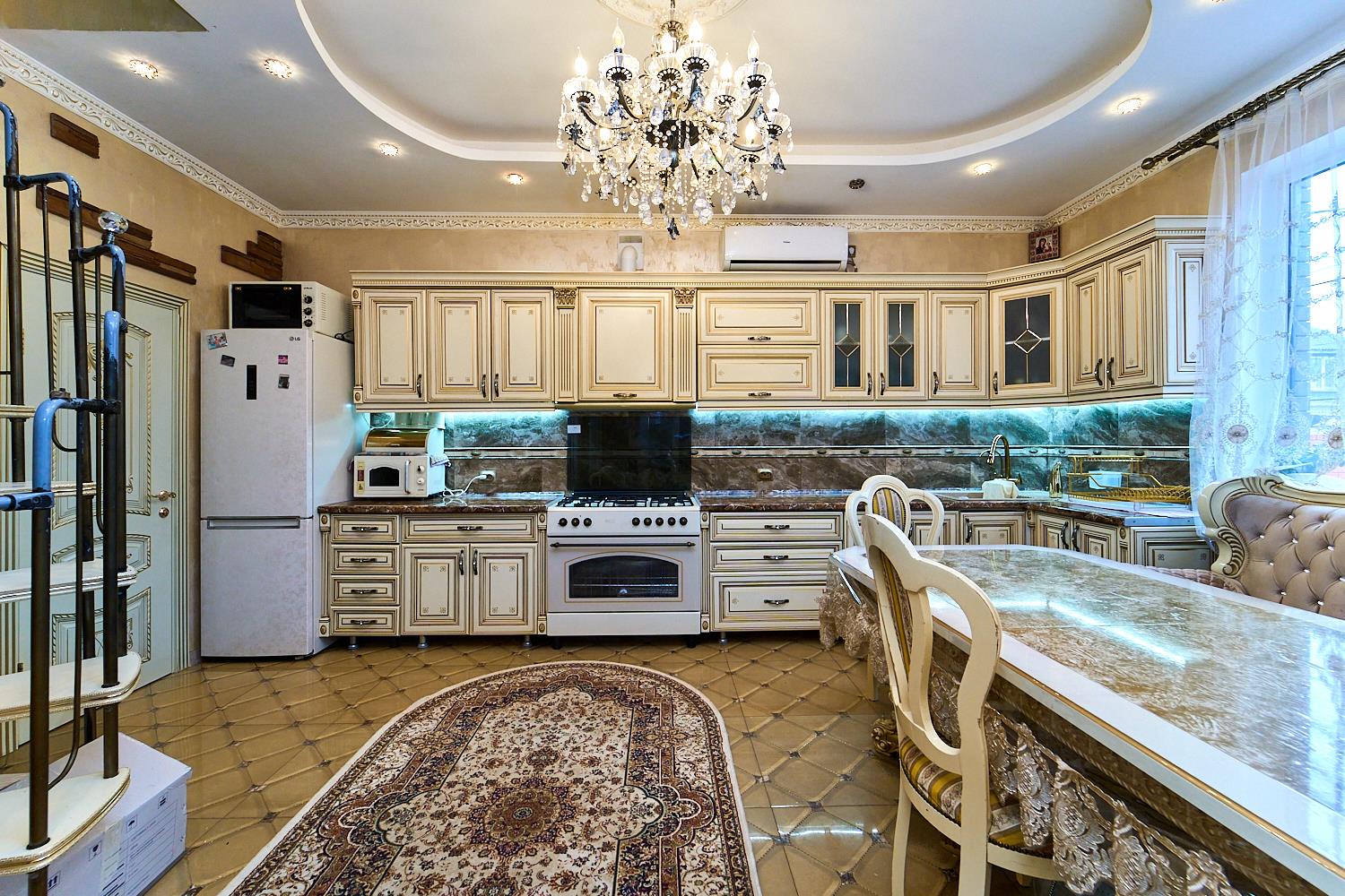 Фото №2: Дом 159 м² + 4 сот. - СНТ Автомобилист, мкр. Прикубанский внутригородской округ, ул. Земляничная, 325