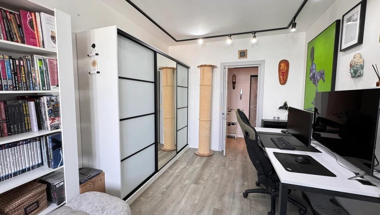 Фото №13: 2-комнатная квартира 77 м² - Краснодар, Центральный внутригородской округ, мкр. Центральный, ул. Коммунаров, 270к1